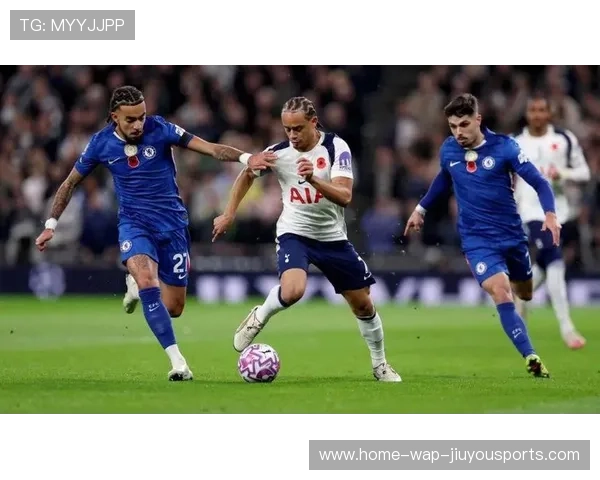 换上又换下！热刺标王沦为水货 英媒：两人重返首发便能激活他，热刺王牌